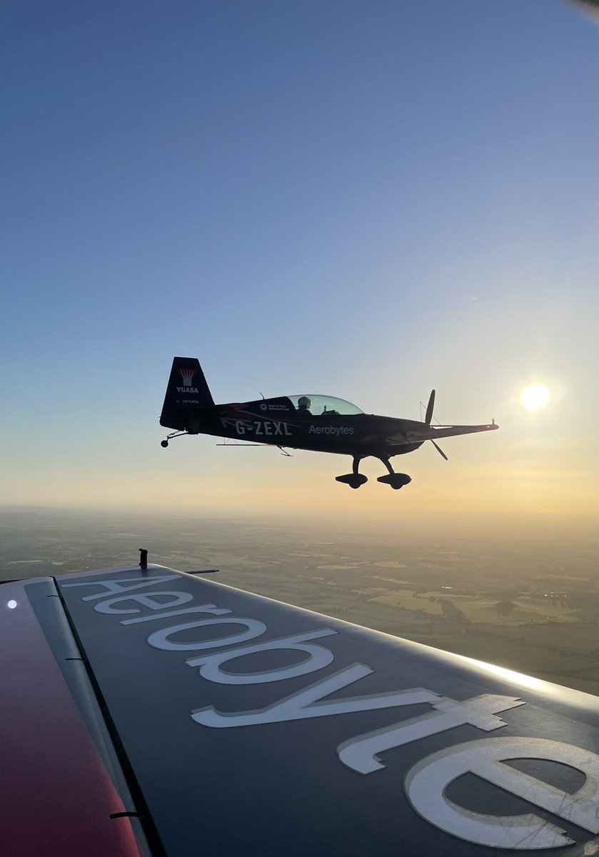 Beautiful evening transit - what a day!! 😎 #sunset #doesntgetmuchbetterthanthis <a href="/thebladesteam/">The Blades</a> <a href="/aerobytes/">Aerobytes</a> <a href="/GSYuasaUK/">GS Yuasa UK</a> <a href="/RAFBF/">RAF Benevolent Fund</a>