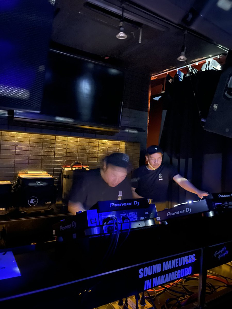 yallrocksick's tweet photo. #SoundManeuvers 17th Anniversary Mix
@soundmaneuvers
#MITSUTHEBEATS @mitsu_the_beats
#HUNGER @HUNGER3
#DJMuR @DJMu_R
#GAGLE
#3PEAT
#solfa @solfanakameguro https://t.co/PxVBYuTSen