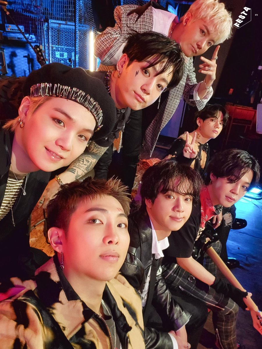 kookfields's tweet photo. 😣💗💗💗💗💗💗💗💗💗💗💗💗💗💗 https://t.co/83xebByBA2