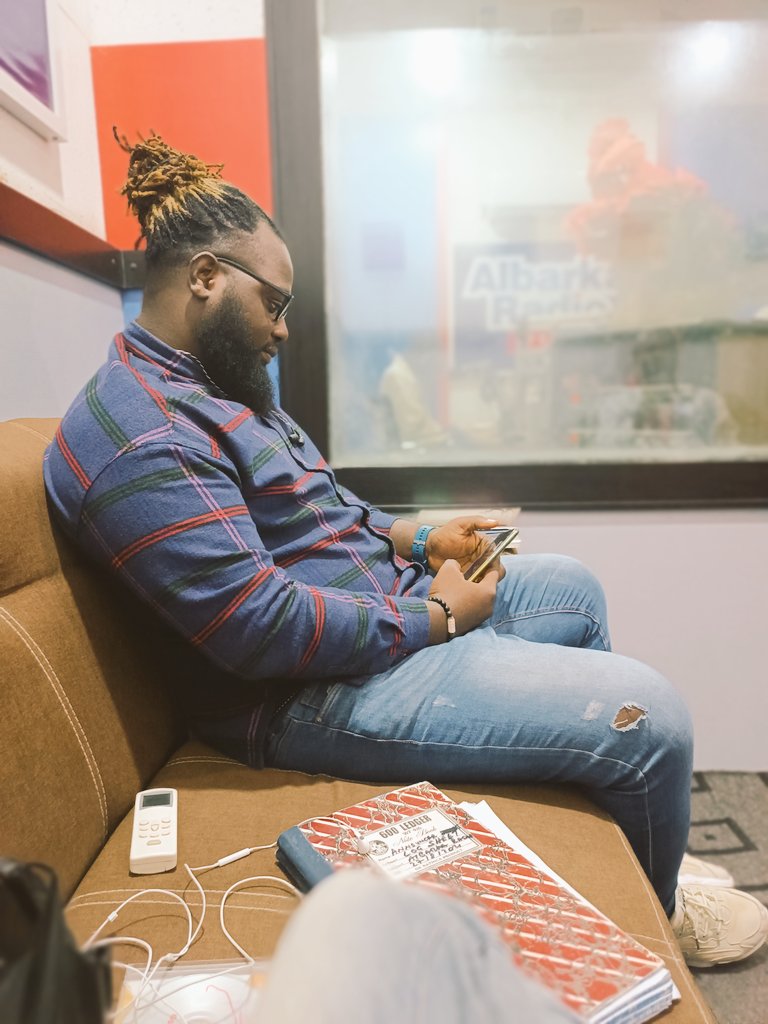 The Host JAMMIE
#sautidamasa SZN