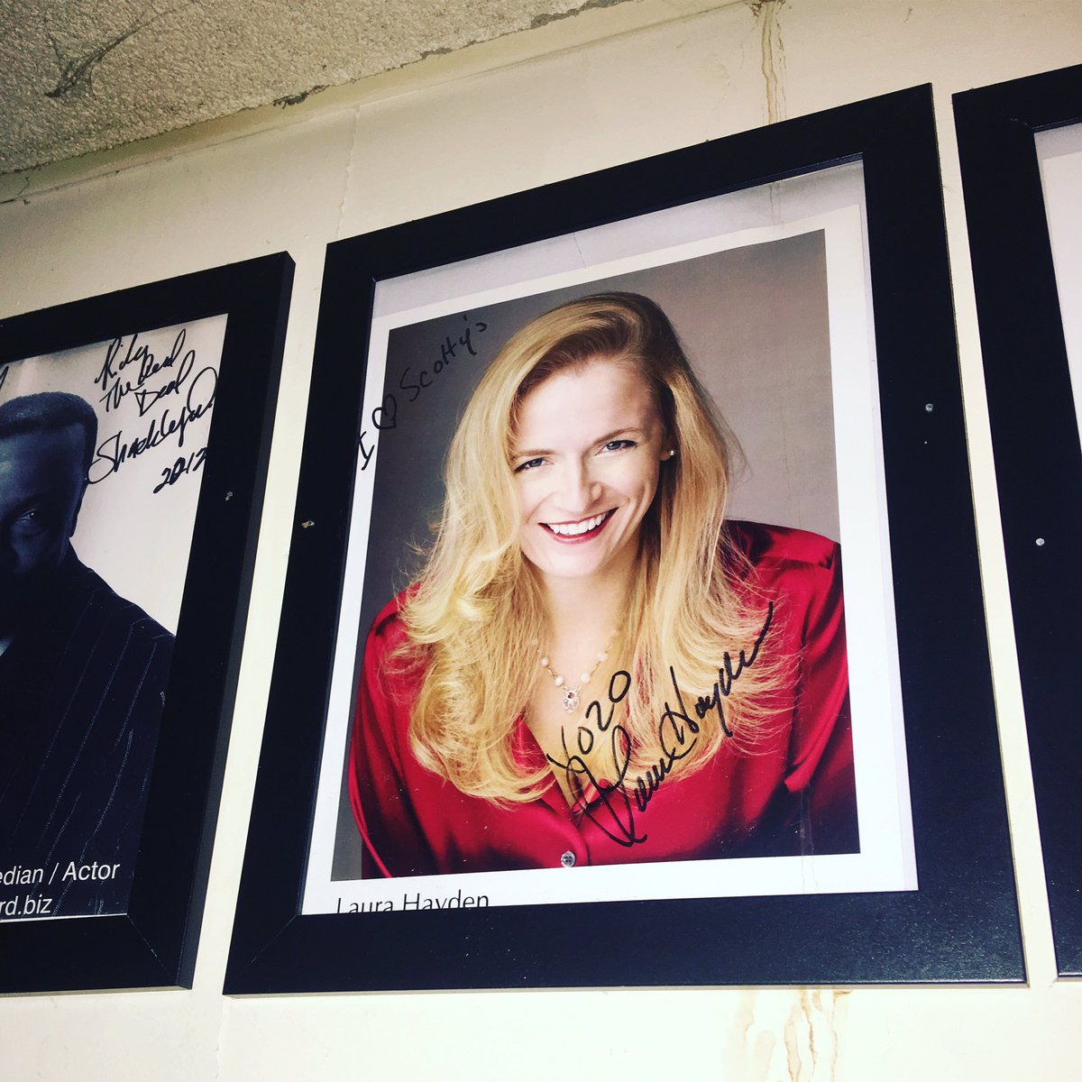 LauraHaydenFun's tweet photo. #SoThisHappened #MyPicturesOnTheWall #AlwaysGivesMeALittleThrill #It’sTheLittleThings #Comedy #JoinMeTonight #ComedyCove 9pm https://t.co/sBfFth3wks