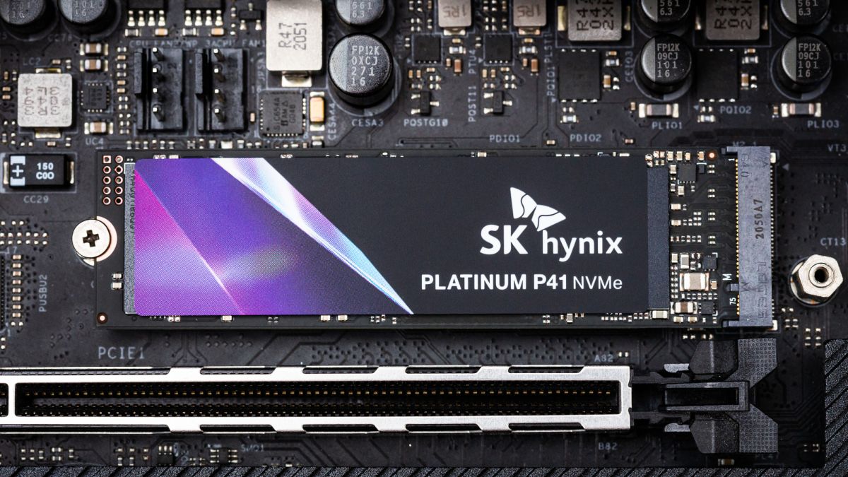 Tom's Hardware on X: SK hynix Platinum P41 SSD Review: The Best