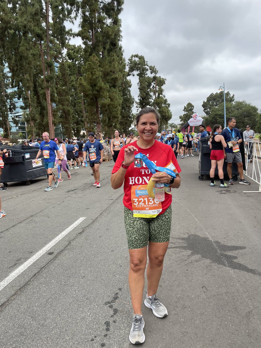 maestraortez's tweet photo. Ran the @RunRocknRoll San Diego 5K this morning! Beautiful run with hills!! #RunToHonor Half tomorrow 😬😬 https://t.co/oKbTsOW96Z