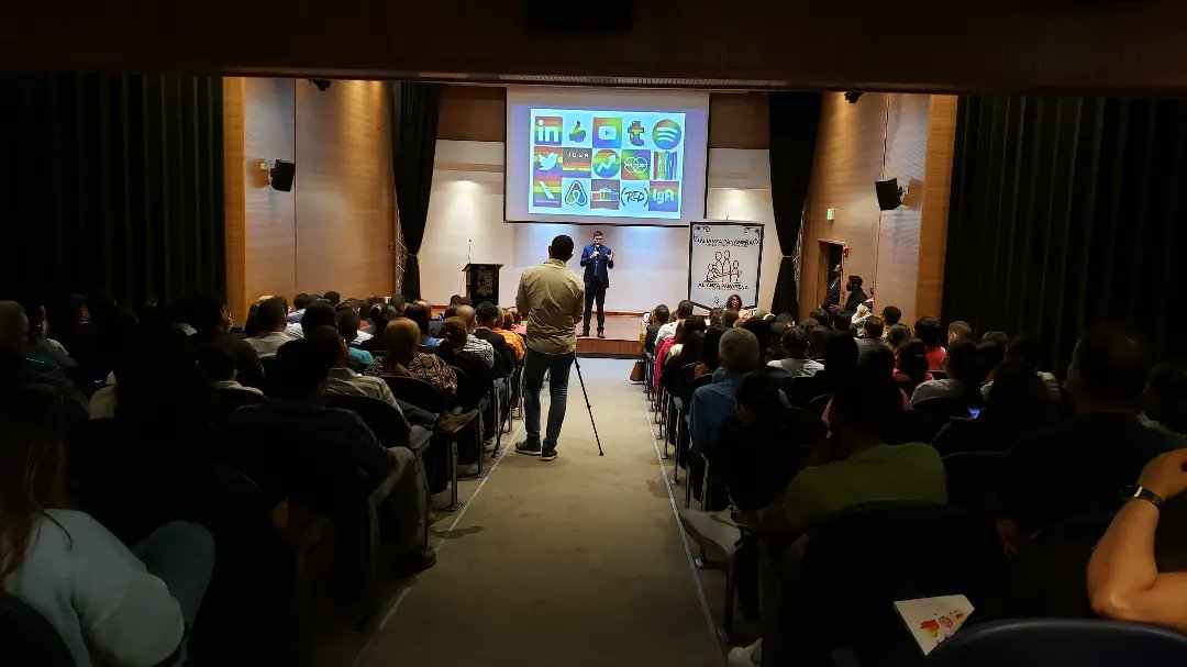 PanamaProvida's tweet photo. Gracias @PMunozIturrieta por esta magistral presentación en el #MesDeLaFamilia para seguir dando la batalla.
A cada uno de los asistentes mil gracias por participar y ser portavoces en la batalla cultural por la defensa de la vida y la familia en #Panama https://t.co/4isFWHRTYk