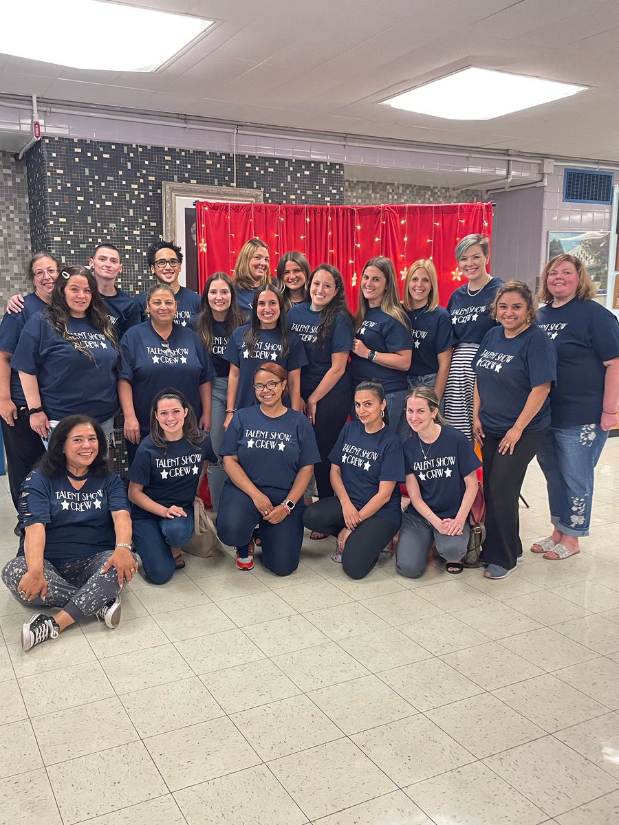 KPerry68's tweet image. Talent Show crew! 💙 @ps68si1