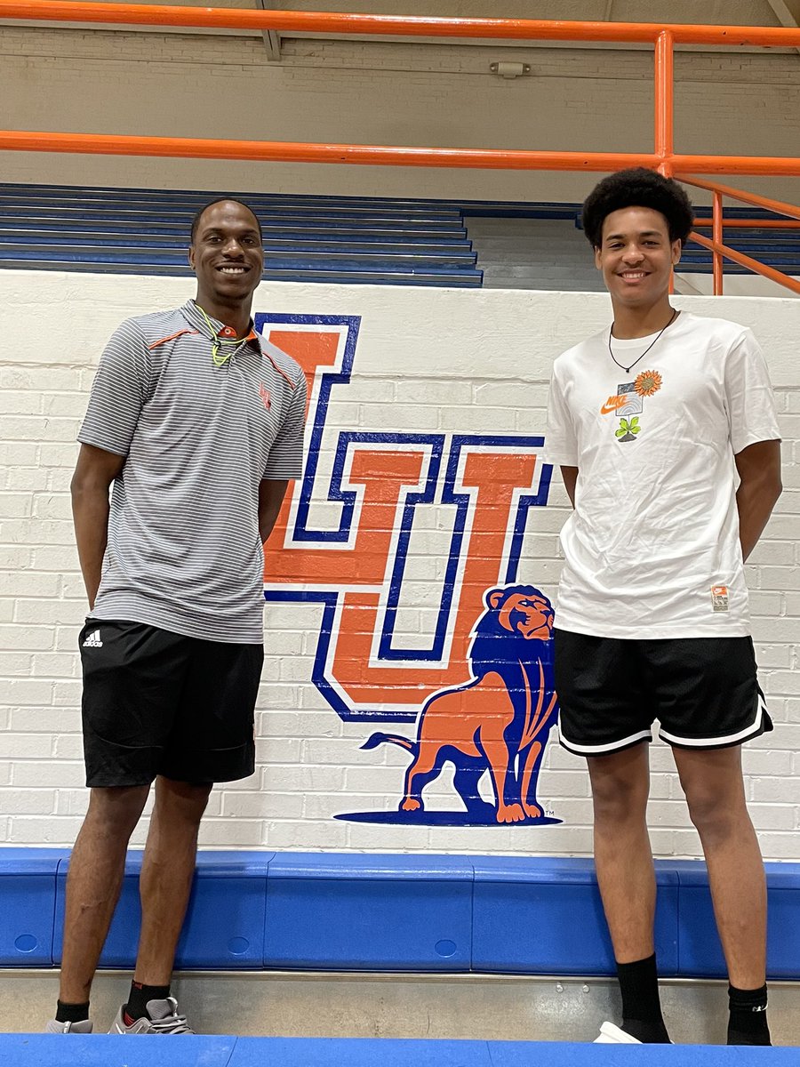 donte_manuel's tweet photo. Its honestly a blessing to announce that I will be furthering my athletic and academic career at Langston University. Thank you @CoachJWarren1 and @CoachCWRIGHT for the opportunity. Lets Go Lions🔵🟠🦁 https://t.co/dImEA0Rqm2