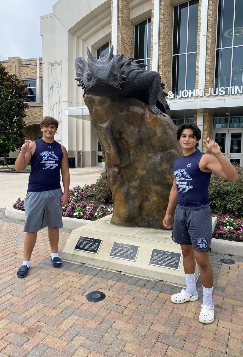 EthanG_210's tweet photo. Fort Worth for camp #2, Smash Bros ready to show out at the @TCUFootball camp! #GoFrogs #TCU @CTJFootball #JaguarPride #EffortIsEverything https://t.co/sa66PB1dnP