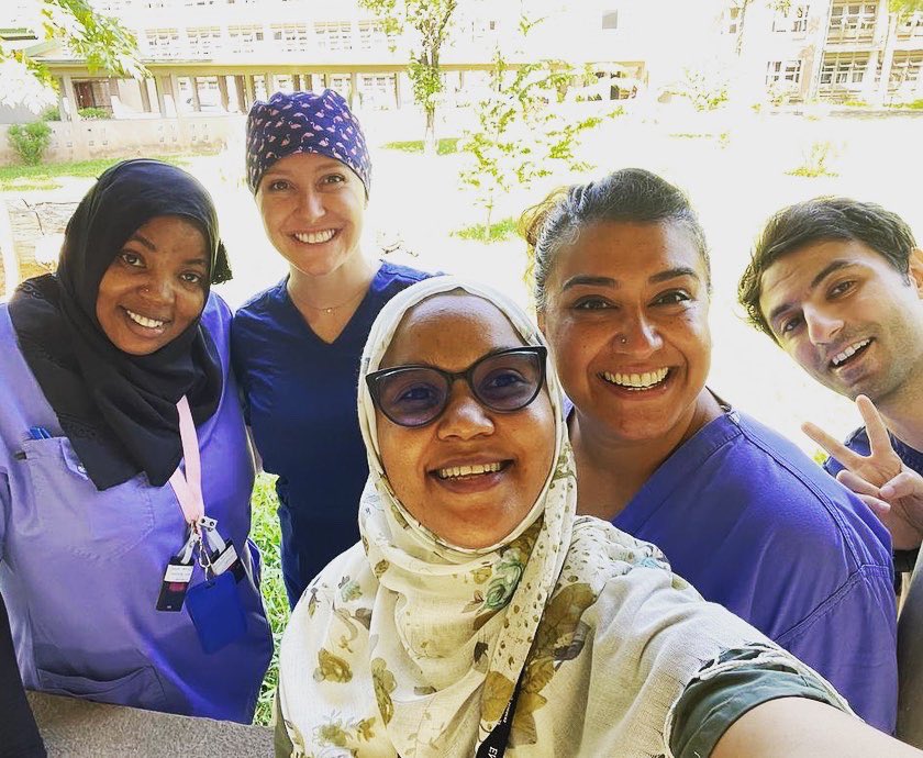 Road2IR's tweet photo. Saying goodbye 👋 and safe travels ✈️ to the fantastic team from @MountSinaiIR, @YaleMed and @Imperial_IR

@RSNA @SIRspecialists @_backtable @doximity https://t.co/Ev6IlCsn2k