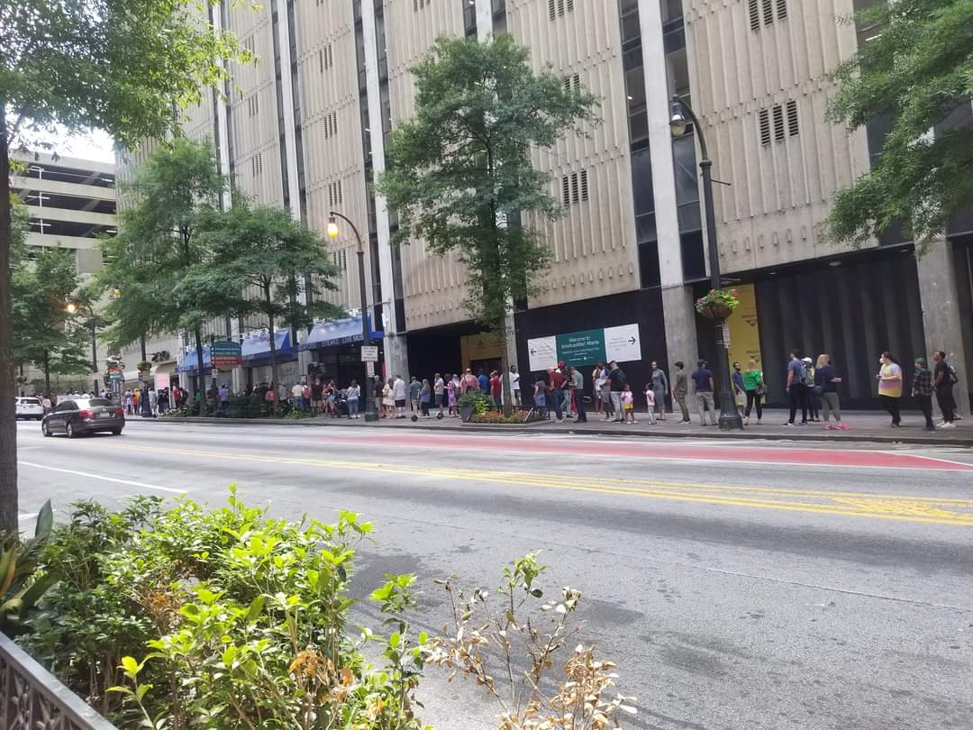 JacksonforActi2's tweet photo. #warning Friday, June 3, 2022 #downtownatlanta #georgia #peachtreestreet this line is wrapped around the block of #PassportOffice #mailitin https://t.co/IVXgqxlg7y
