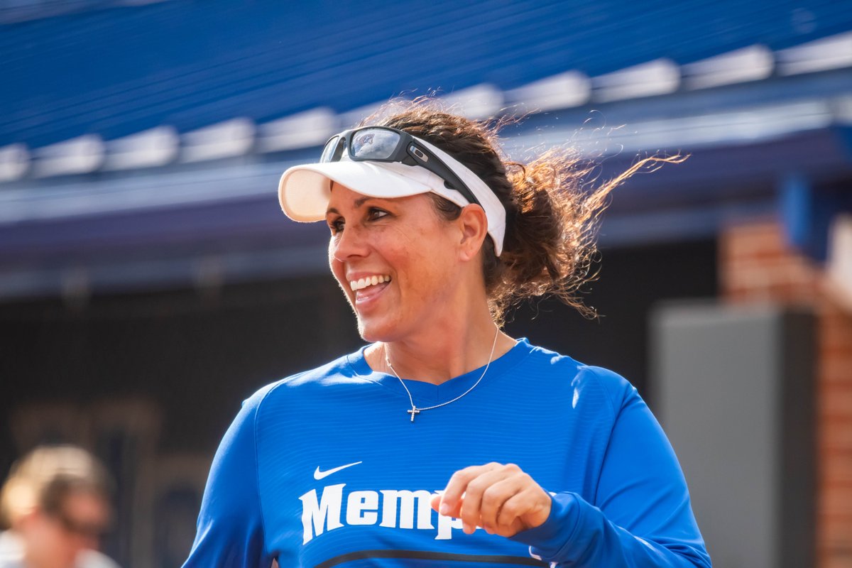 Secure your spot for Natalie Poole Softball Camp now!

📅 : July 18-20
💻: ow.ly/x2gO50JnqHk