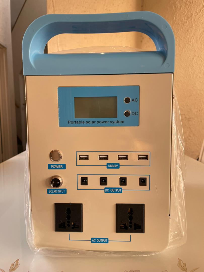 wakandasolar_'s tweet image. Hee handina kuita maassignment hakuna ZESA, Hee paper work iri behind malaptops akugara akadzima.
Hoyoo solar generator riripo including one solar panel 165watts at $430
wa.me/c/263775810680

facebook.com/shingiatwakand…
Rt mucharge maphones n laptops, even kuona kaTV..kaportable