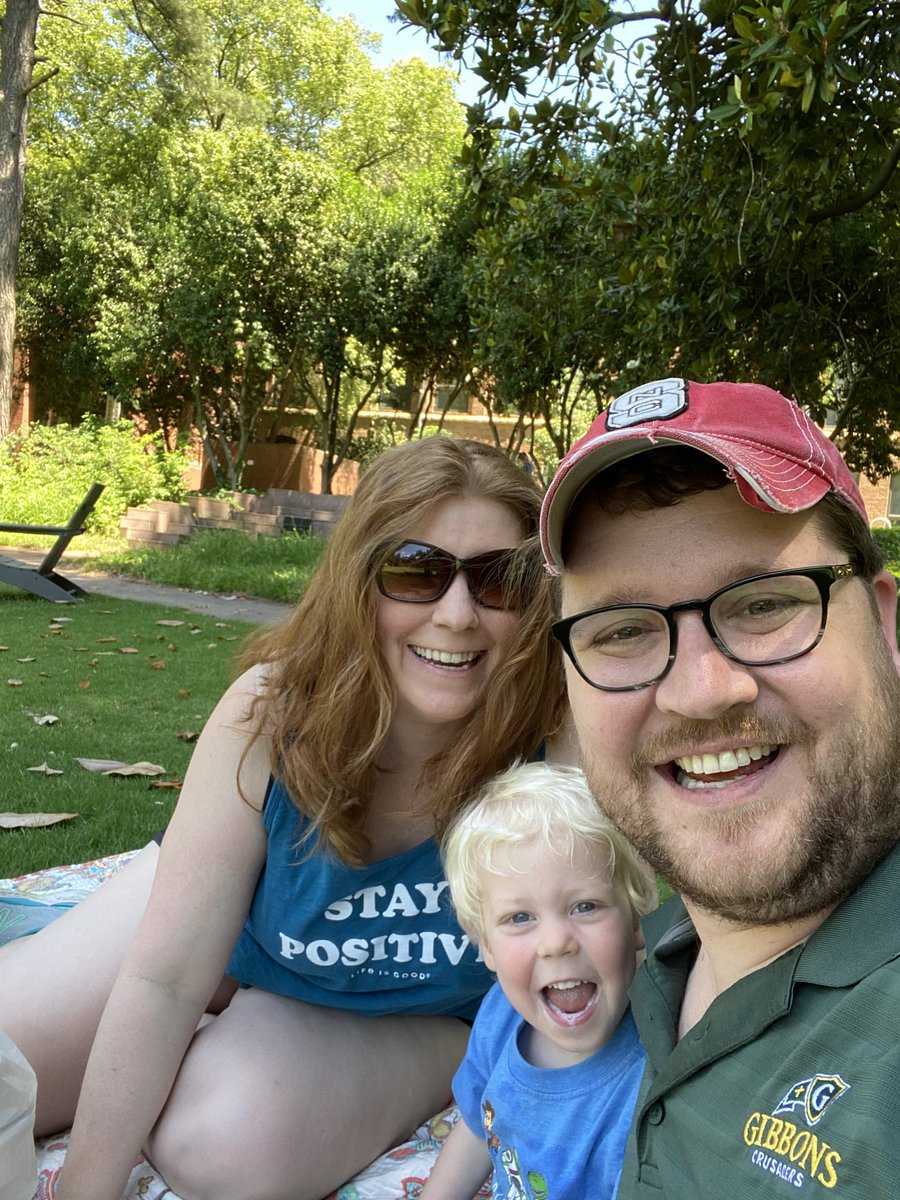 The great thing about picnicking with a toddler is they love absolutely everything. Grass, blankets, leaves, wind. Everything is wonderful.