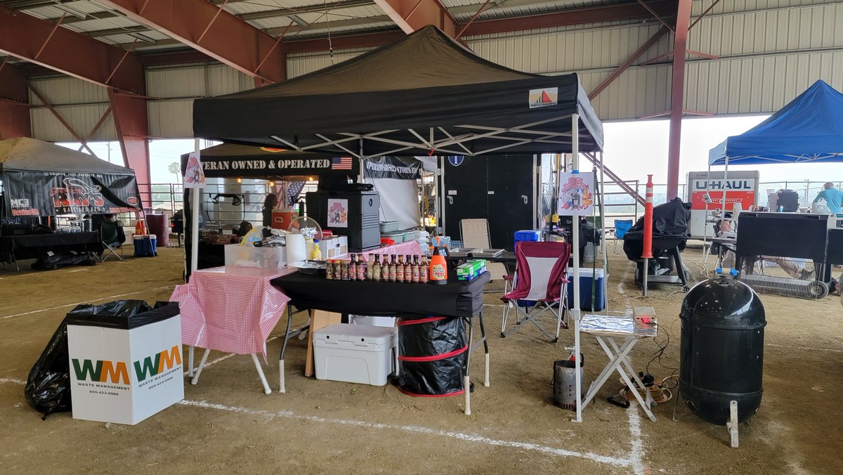 SlapYoDaddyBBQ's tweet photo. Come say hi if you're in the Norco, CA area today. I'm assisting Pitnaster Daryl of I LOVE AUSTRALIA barbecue team at the Horsetown Brew n Que.
#harrysoo #slapyodaddybbq #brewandque https://t.co/a4ZSaUa3py