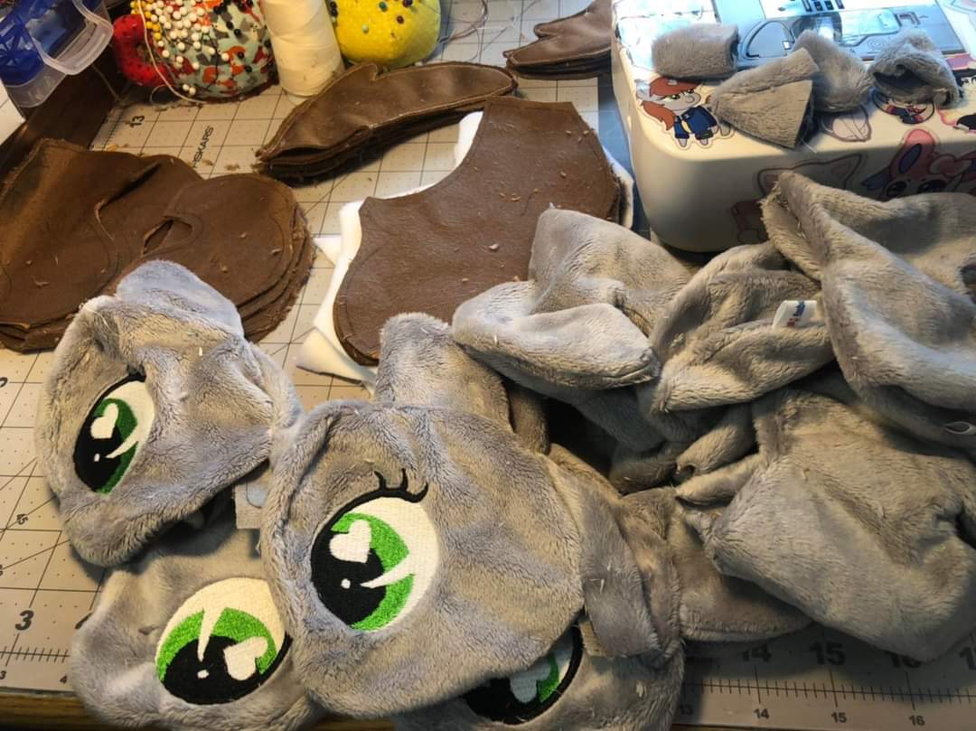 emberfallplush's tweet photo. So many Pip wips, so little time 

#lilpip #falloutequestria #mlp #plush #plushy #plushies #plushiesoftwitter #trotcon #wip #emberfallplush https://t.co/yNUdrRJSom