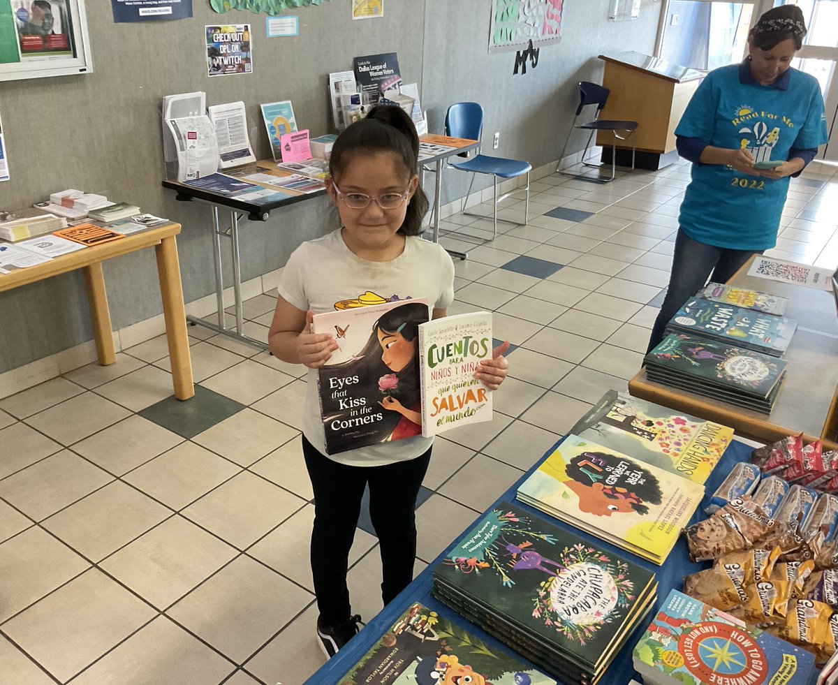 TabathaRobb1's tweet photo. We’ve had a steady stream of summer readers this morning @dallaslibkids &amp; #ReadforMe2022 event! 
@DISD_Libraries @DallasReads https://t.co/UPzV4X70np