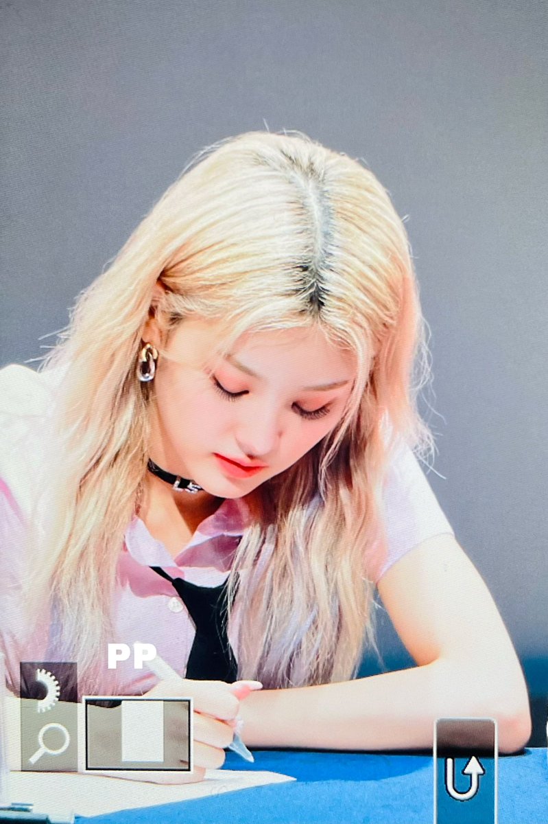 Sangah_PP's tweet photo. 220604 프리뷰 #라잇썸 #LIGHTSUM #상아 #SANGAH ✏️✏️ https://t.co/ZG8k6MumQi