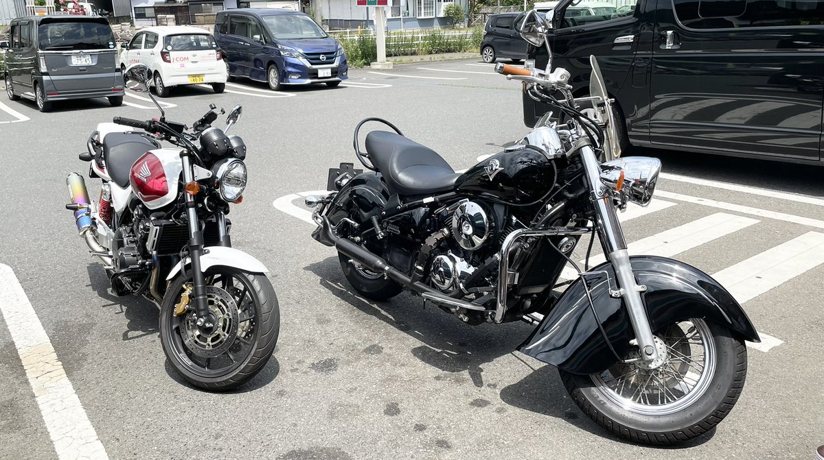 naonao_memo's tweet photo. バイク乗りに人気のある道志みちを走って来ました
はじめてだったのですが、わたしにはちょっと難しいですが、練習には良い道ですね
出来れば平日の空いている日に、また来てみたいです
#バイク
#バイク好き
#cb400sf
#valcan
#道志みち https://t.co/amS4UvSlJI
