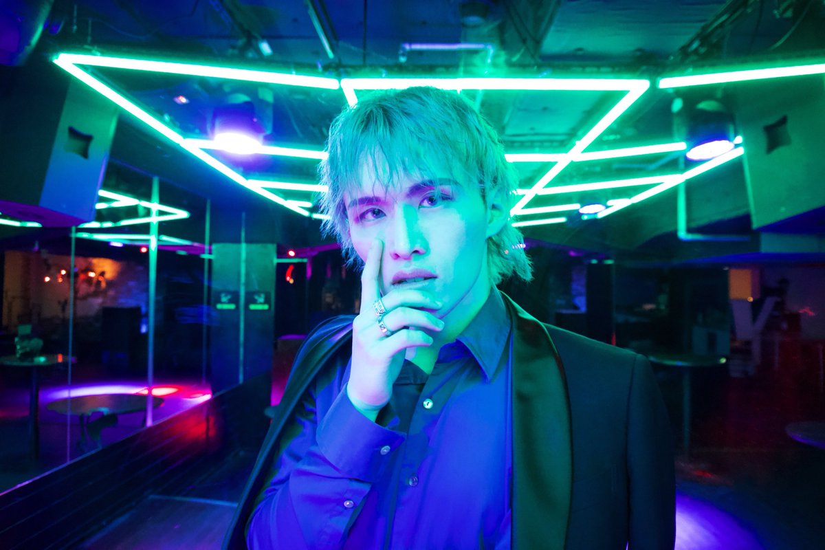 leoga_hades's tweet photo. 6/10 Leoga 2nd Single『Friday Midnight Magic』のリリースが決定しましたーーー🥳🎉
今回も作詞作曲編曲などすべてセルフプロデュースで作らせて頂きました。
当日の0:00から各種サブスクで聴けるようになります🎶
拡散お願いします🙏🏼
#Leoga #FridayMidnightMagic #2ndsingle https://t.co/1cVJo5IseB