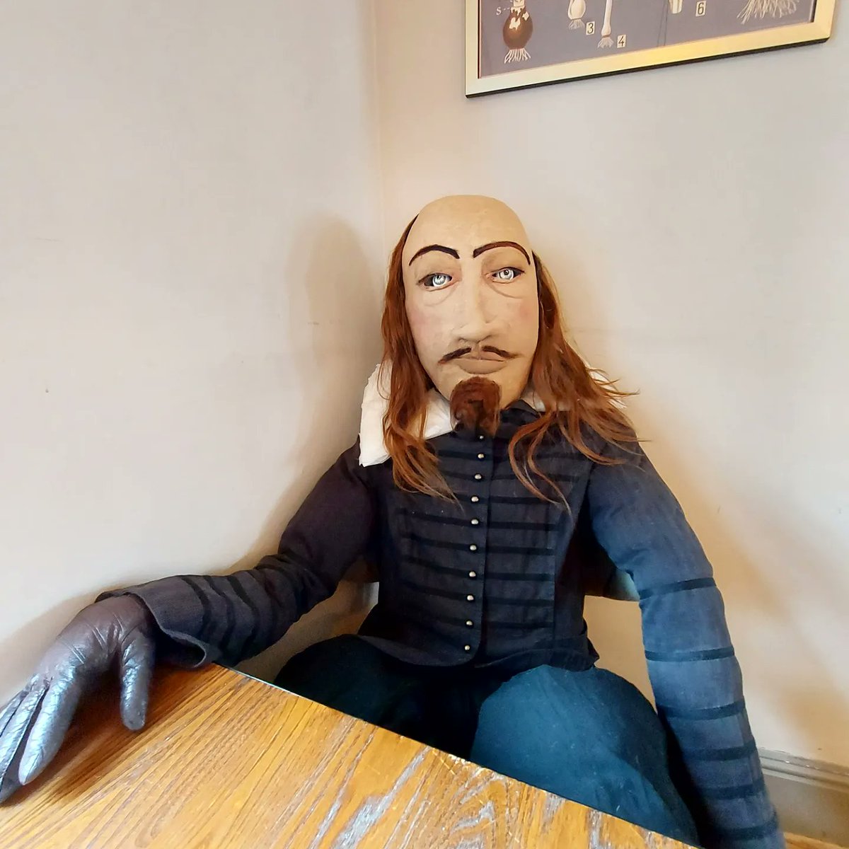 vehicle_arts's tweet photo. Six venues all brimming with artist interventions to inspire you until Sun 5 June at @jamescafebistro #stmartinscoffeeshop @BigDiff_Venue @PranaCafe #theexchangebar @CurveLeicester 
We'd LOVE to know what you think in our survey. https://t.co/9GGnoAsKx6 https://t.co/hrydafXHoA