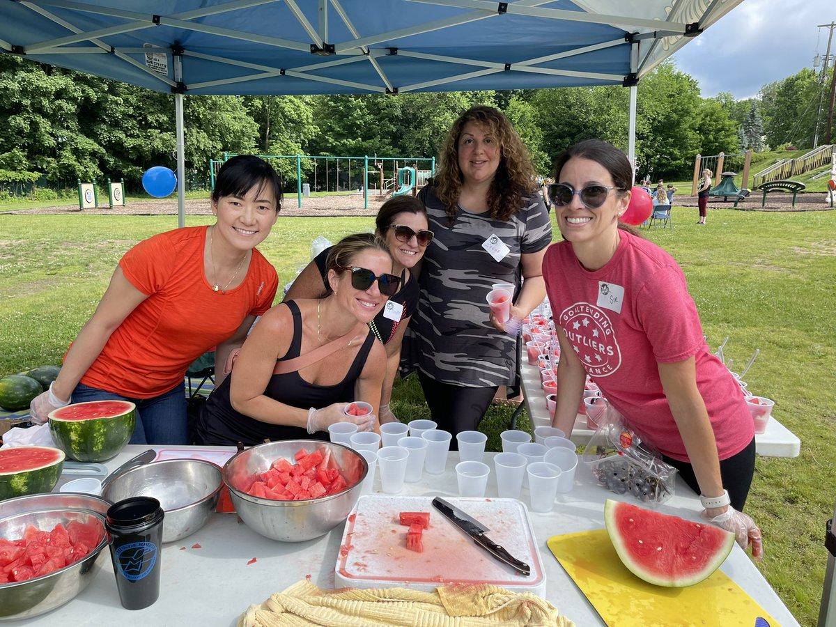 BetsyRossMahwah's tweet photo. The kids weren’t the only ones who had a blast yesterday! Thank you to our staff and our HSO who made the day so special for our kids. We appreciate you so much. #WeareBetsyRoss #MahwahConnects #TogetherWeShine ✨💙 https://t.co/Vsmvqq4TaE