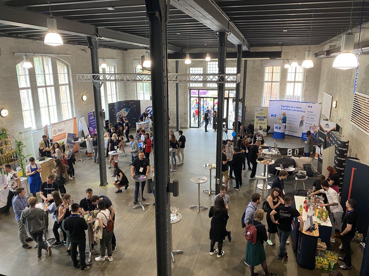 Meebio's tweet photo. Barcamp v Ostravě si nikdy nenecháme ujít. Letošní ročník opět posunul laťku ještě o něco výše. A to říkáme ještě před after party 🥳 #barcampostrava https://t.co/0bU13cJwmt