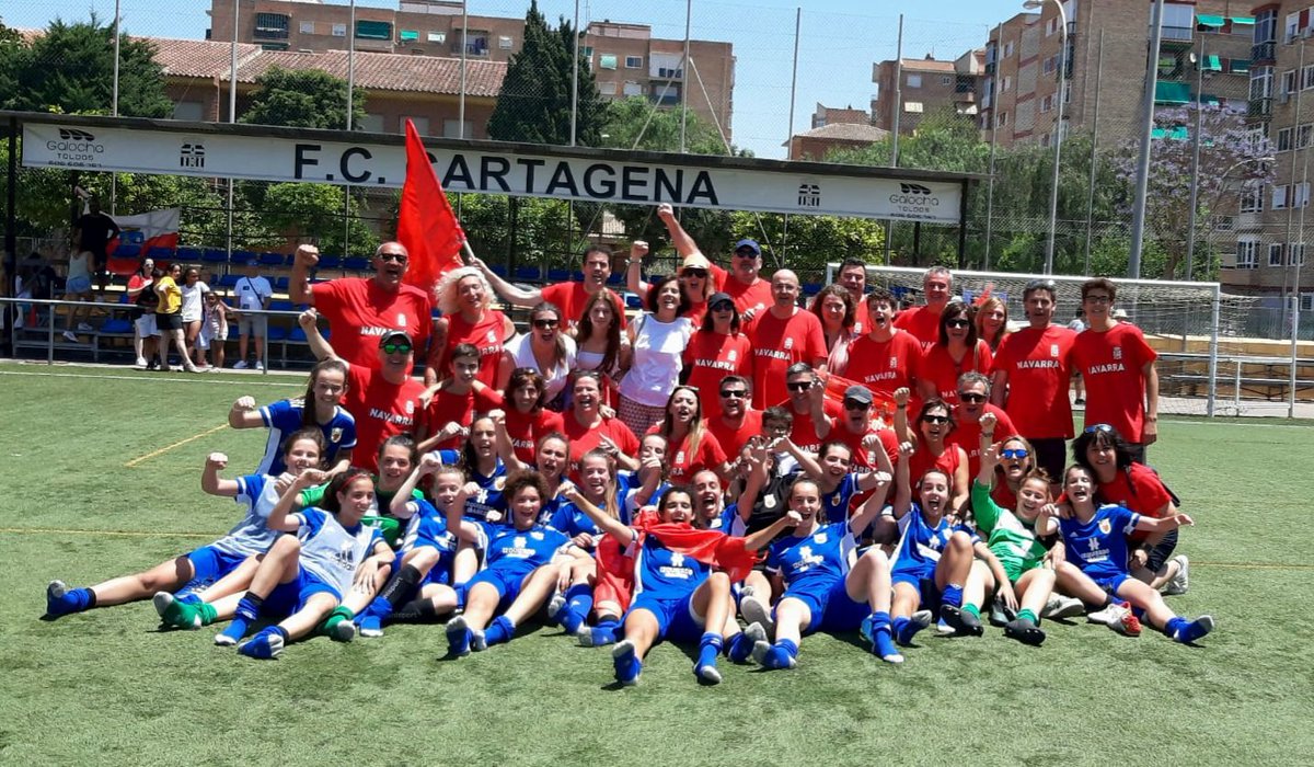 fedfutnavarra's tweet photo. 🏆 #CampeonasSub17RFEF ⚽️ #FasePlata 

Nuestra selección, a falta de una jornada para que finalice la fase de grupos, se garantiza su presencia en las SEMIFINALES 👍

I ♥️ @fedfutnavarra #FutbolFemenino @rfef https://t.co/9RYESuHZ5T