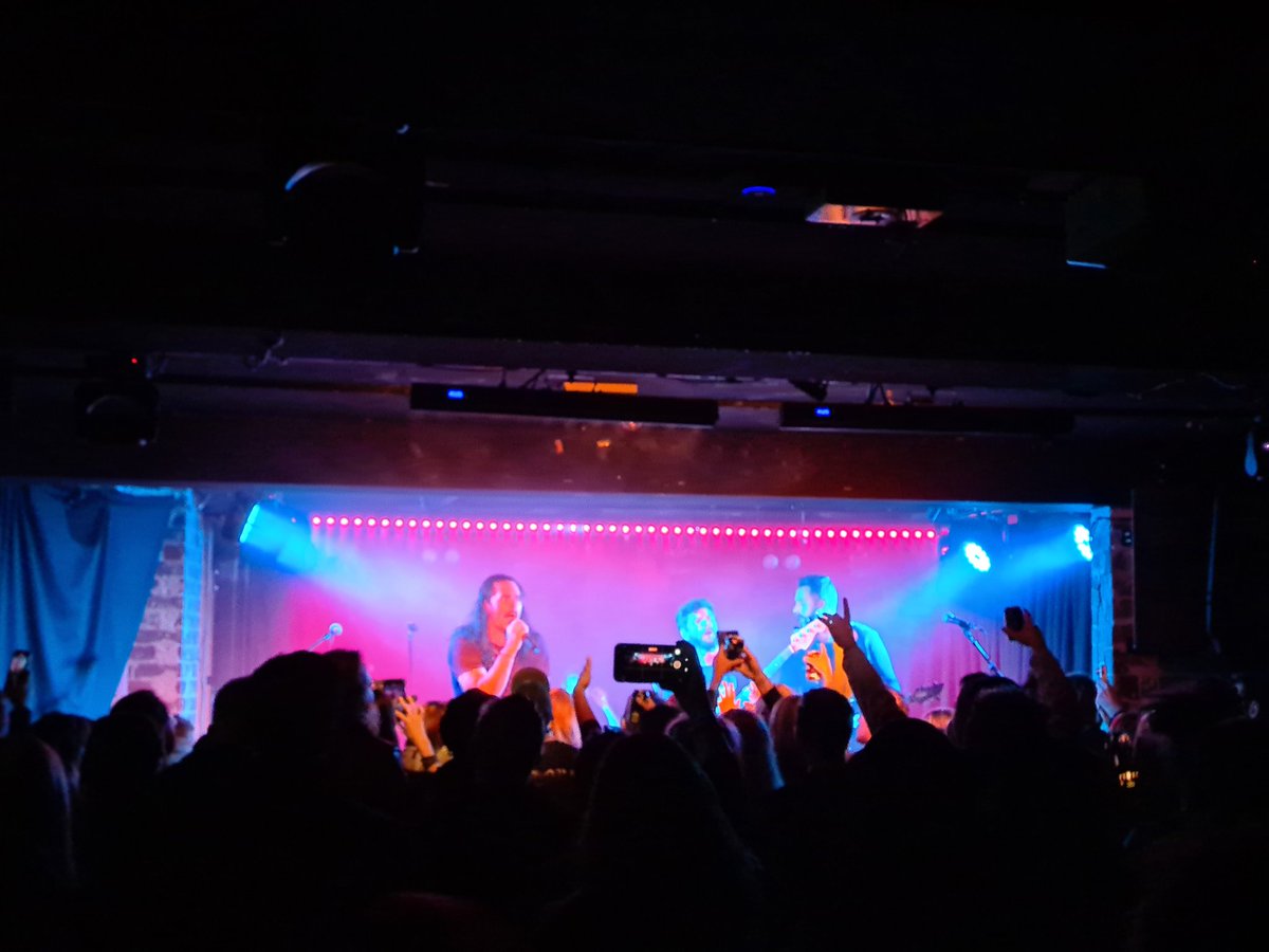 Schizodeluxe tweet media