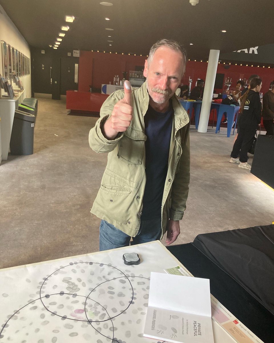 ElaineRartist's tweet photo. John Dougall ~ Actor
#fingerprint to #SPOTtimespotTIME #artaunifyinglanguage #conservationmeanslife #workingtogether #transcendingdifference #refugeeschooselove #fingerprintofunity #onespecies #one
https://t.co/H3LtRxZyW9 https://t.co/jKUClMcsGU
