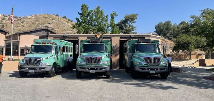 firechiefanf's tweet photo. #ReadyForWildfire #ANF #FireYear Piloting a 30 person crew concept, Little Tujunga IHC demonstrates proficiency, unit cohesion and core values throughout their annual readiness review. A well trained, well equipped and well led crew ready to serve the mission and the team. 🇺🇸🔥 https://t.co/pxszx3qEbe