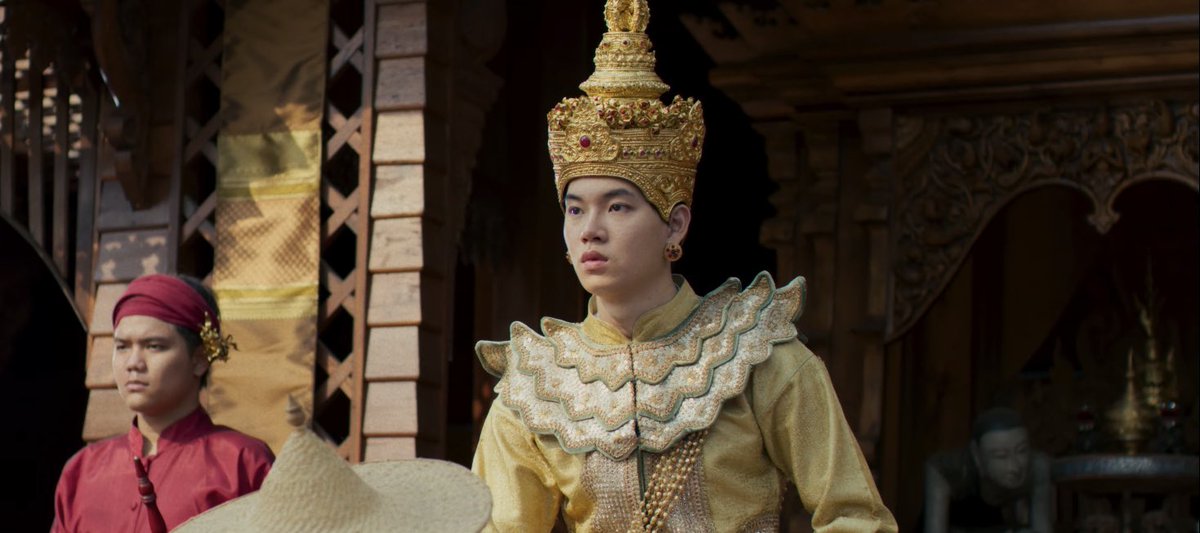 Sky_Foreverrr's tweet photo. “เจ้าหลวงรังสิมันต์”

สุขุม สมกับเป็นเจ้าเมือ- เอ่อ… ลืมดูรูปสุดท้าย🥲

#BNK48หมกกบ_MV
#ผ้าผีบอก
#yinyin_anw @yinyin_anw 
Yin Anan https://t.co/mVmaHUkPew