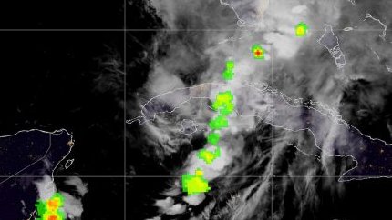 DrRobertoMOjeda's tweet photo. Debido al grado de saturación de los suelos y las precipitaciones que se pronostican durante todo este sábado, insistimos en la importancia de mantenerse informados, no salir si no es necesario, cumplir con las medidas de la @CubaCivil y las autoridades territoriales. #Cuba https://t.co/1sR932MiX9