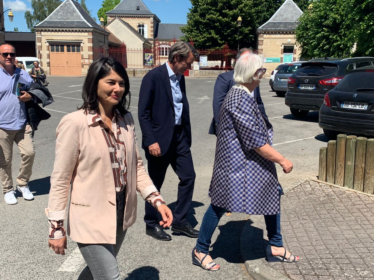 StephanieFrkl22's tweet photo. Ce matin rendez-vous à Méry sur Seine. En effet pour répondre aux aubois, il est indispensable d'être à l'écoute, et pour cela je m'engage à aller à la rencontre de chacun, pour comprendre les besoins de chacun et défendre chacun dans l'hémicycle. 
#aube  #legislatives2022 https://t.co/gQtRaoOg0C