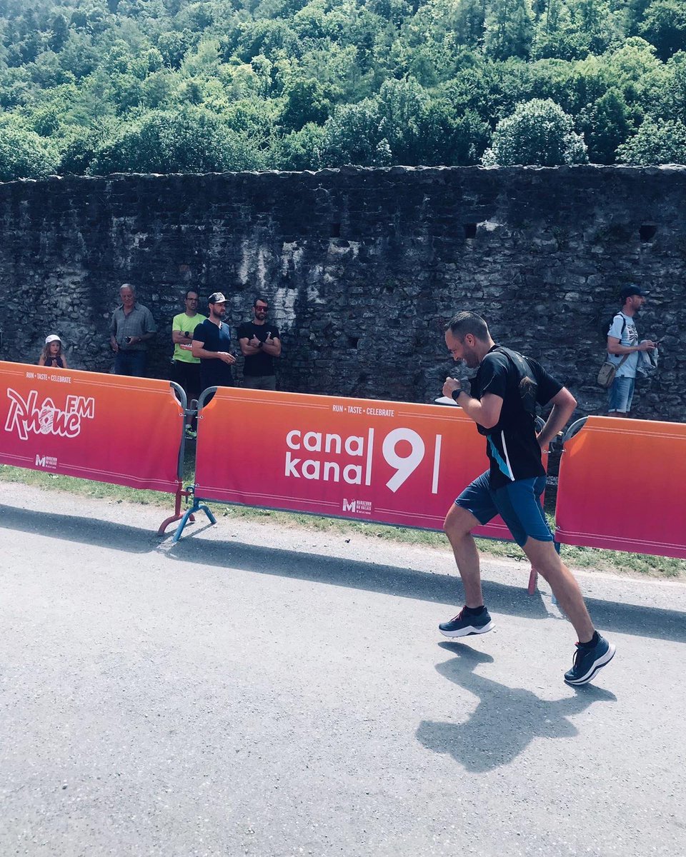 MathiasReynard's tweet photo. Heureux d’avoir réussi ce beau défi (premier marathon de ma vie) malgré la chaleur ! ☀️ 

42km en 4h14 ⏱

Bravo et merci à tous les bénévoles du Marathon du Valais ! 👏🏽 https://t.co/UkWEgCBnRL