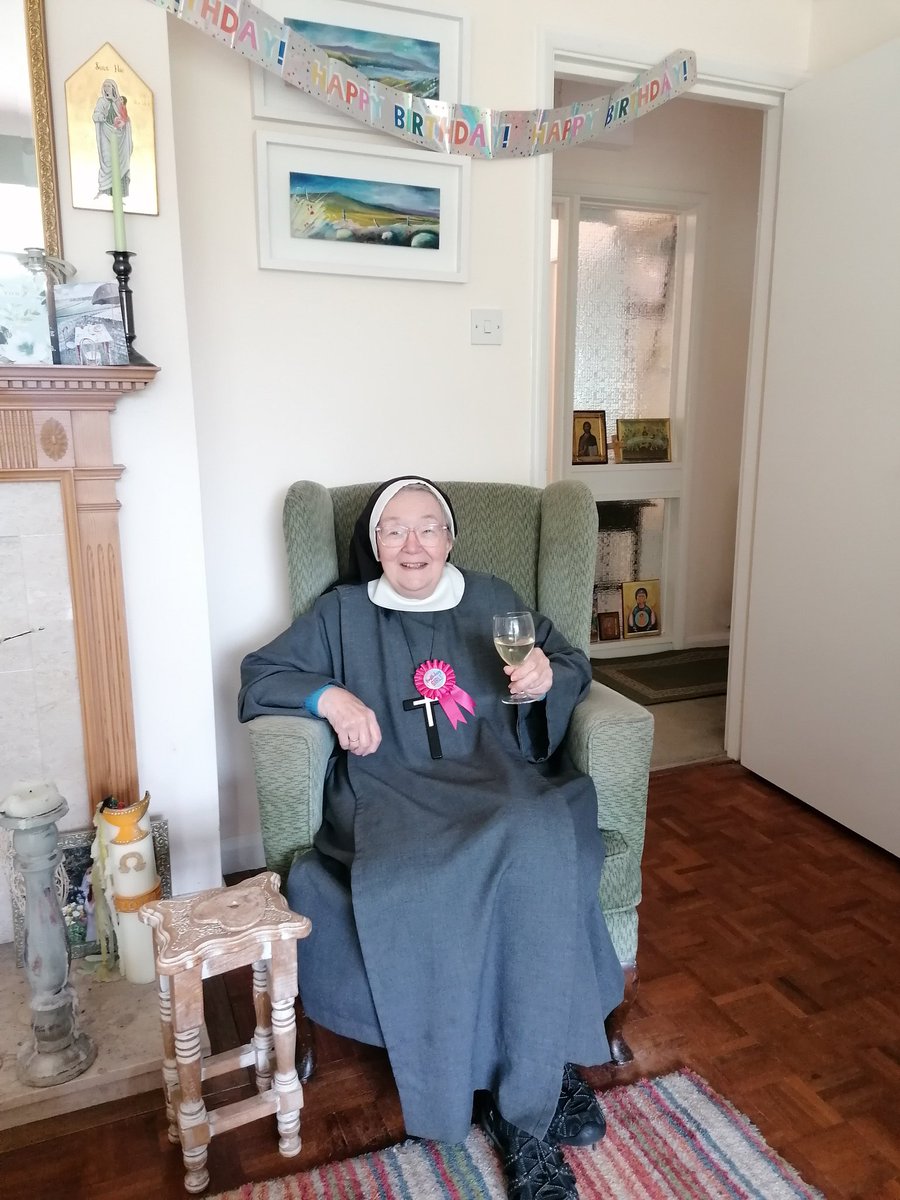 PrincipalSSHO's tweet photo. Wonderful to celebrate Sr Angela's 80th Birthday today. She is 'At Home' in the Vicarage this afternoon to greet friends and parishioners. #nunat80 @carol_stead @DioceseNorwich @ShrineOLW @bishopnorwich @SeeRichborough https://t.co/GneDAgbUam