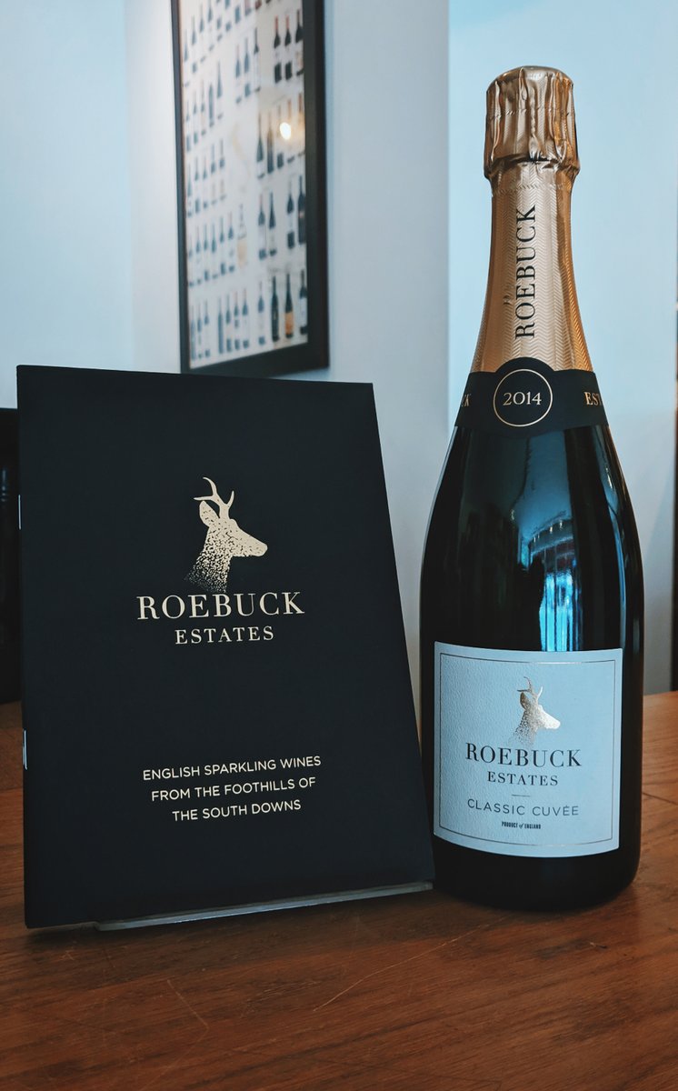 DulwichVintners's tweet photo. FREE @Roebuck_Estates  tasting today! Come in between 1:30pm and 4pm and give english sparkling a try. #winetasting #wine #bubbles #Saturday https://t.co/1mfFO6AKVa