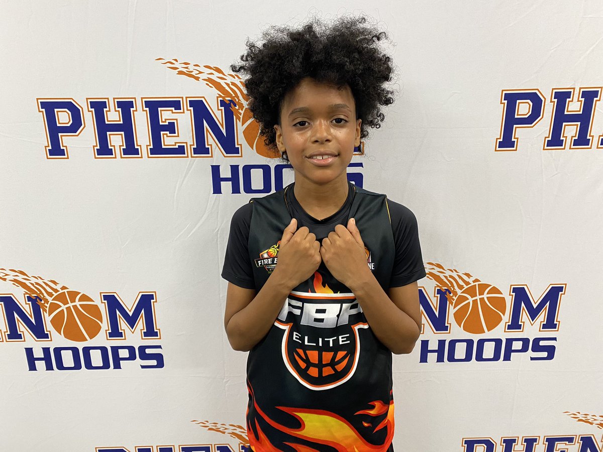 ty1ewis's tweet photo. Ryan Bynum (@FbpElite) was all over the court this morning. The lefty playmaker did a good job creating plays for himself and others. Finished with 15 points. #PhenomSummerShowcase https://t.co/XV1hmCssCO