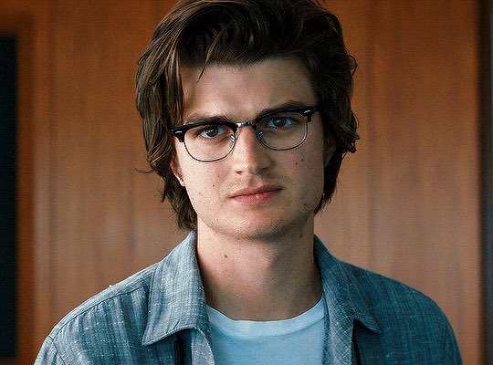 RT @captain_117: Is it just me or wouldn’t Joe Keery have been a good Peter Parker/Spider-Man? https://t.co/sd2l63FQmo