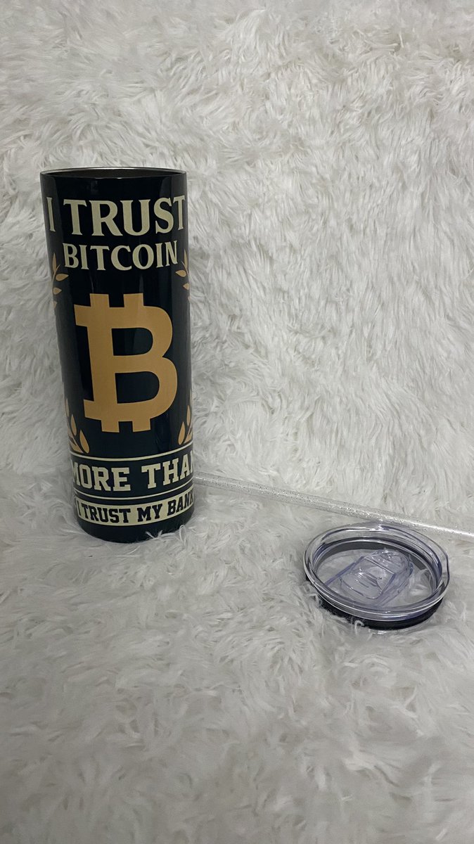 CrazyKatDesign's tweet photo. Tumbler made for my bf with his newest NFT on it. Imagine being able to show off your favorite NFT on a tumbler. Check out my website to get yours today just select custom #WomanownedSmallBusiness #NFT #customtumblers #Bitcoin #tumblersforsale #linkinbio #WomanOwned https://t.co/gdJORMAJHc