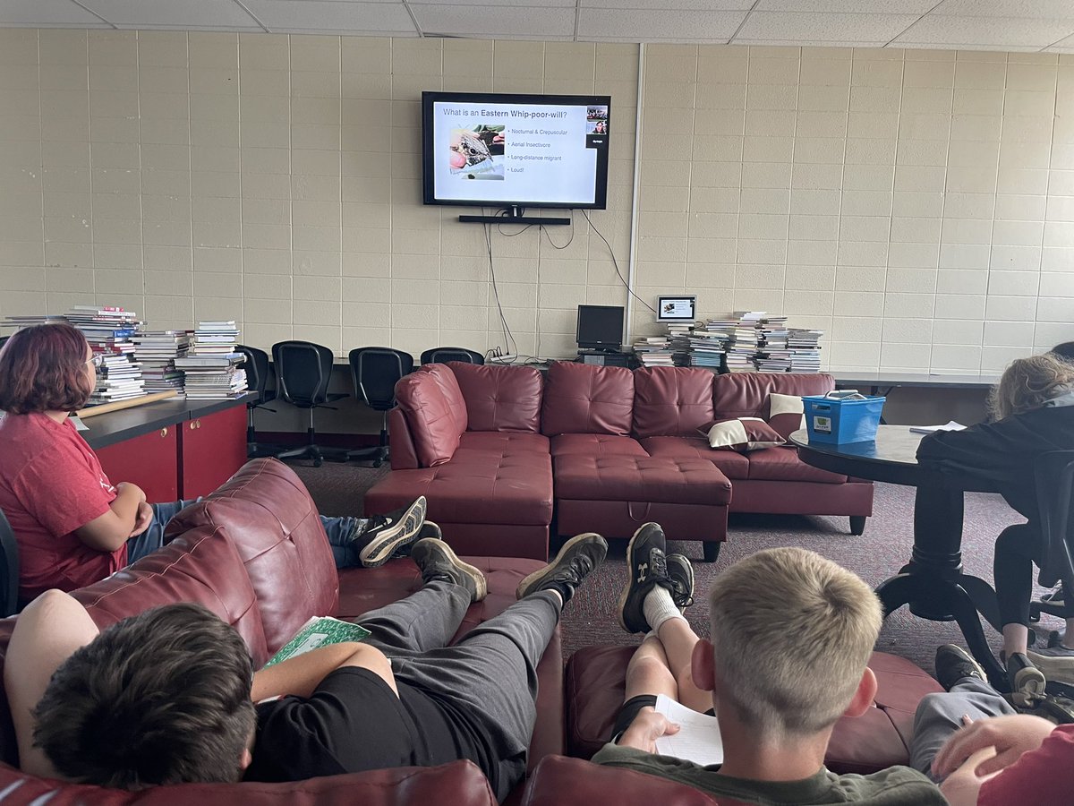 RoosterScience's tweet photo. Week 1 of SOPE is done! We learned about whippoorwills from @ellycknight, practiced our sketching skills, collected insects and cuticular wax samples for @PlantsRChemists! https://t.co/7UNG1Sb4Xe