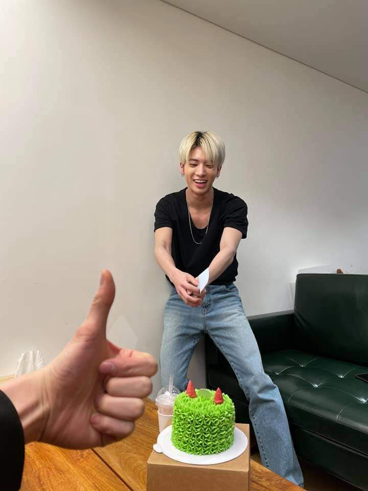 lgbttaejun's tweet photo. and taehyun from yeonjun's eyes too, posted on his birthday in 2021 https://t.co/y9fe052gzh