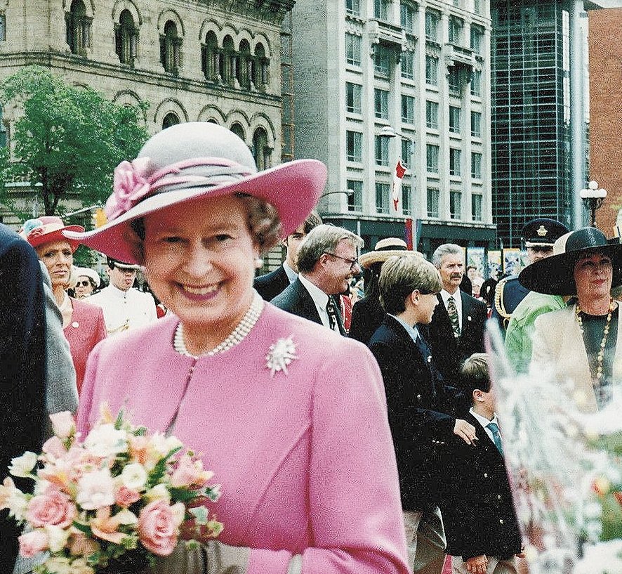 ESquareHotel's tweet photo. Flying our flag proudly for the Queen's Jubilee. 👑 Her Majesty has held the throne since the 6th of February, 1952, marking 70 years of her reign, a truly remarkable achievement. 

Pictured is Her Majesty on her Ruby Jubilee. https://t.co/tPgFh3cUHx