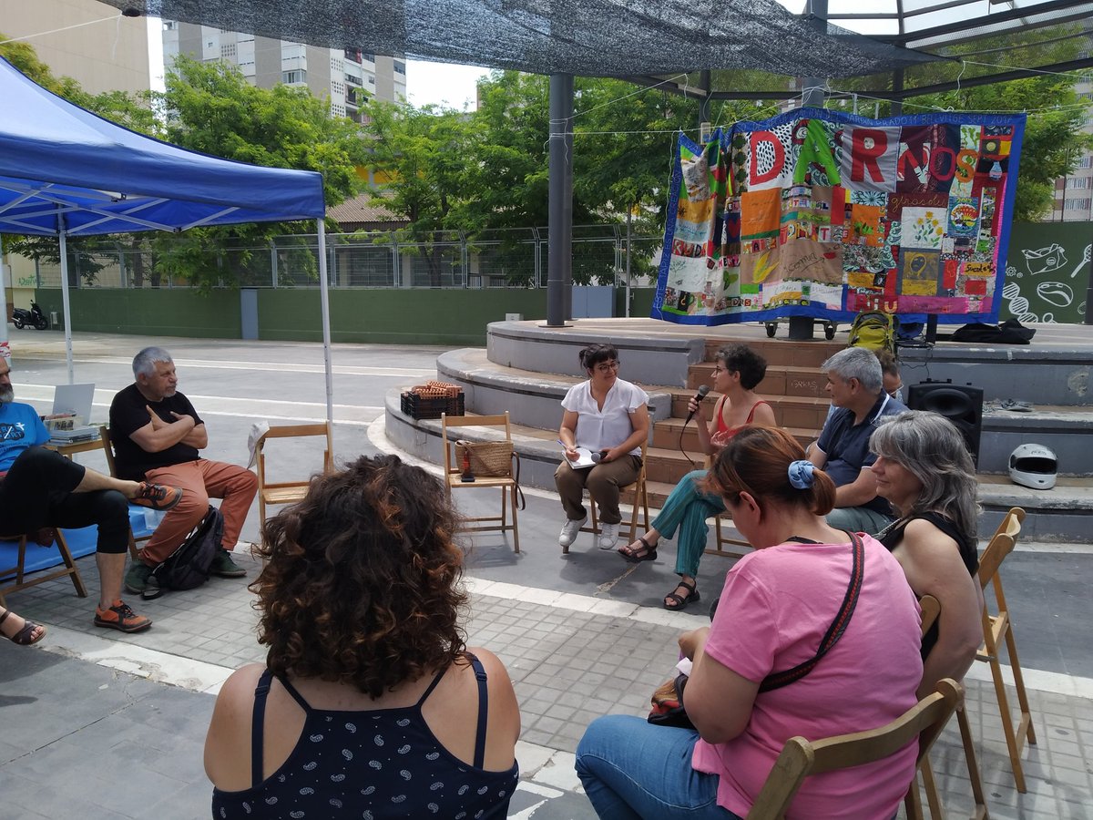 SOSBaixiLh's tweet photo. Lluites compartides en defensa dels espais naturals i agrícoles amenaçats per l'especulació urbanística
a #LHospitalet i el #BaixLlobregat

#31FestadelSol
#StopPDUBiopol
#StopMassificacióLH
#MenysAvionsMésVida https://t.co/MQ2hnhFWkp