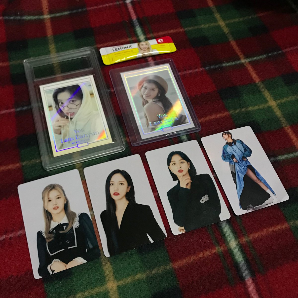 by_pitan's tweet photo. #pitantararan | ʕ•́ᴥ•̀ʔっ♡

Dahyun hoodie specs and Sana beret haveeeer. Super bagal ko talaga magdecide if i-g ko na, buti nakuha ko pa rin. 🥹🫶 https://t.co/9C3T9I0sAK