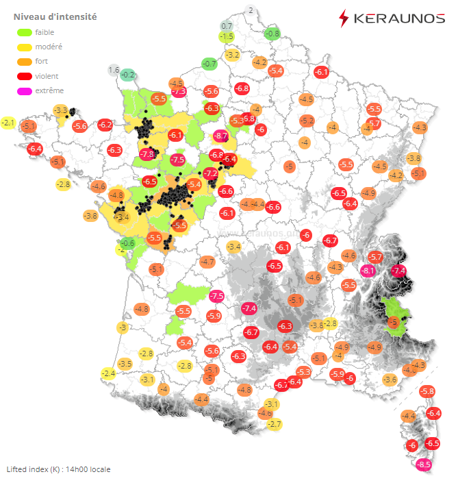 L'activité orageuse localement forte a débuté sur le centre-ouest. 
L'instabilité est marquée sur tout le pays avec des indices de soulèvement souvent sous -5K à 14h.
Les cisaillements sur la tranche 0-6 km sont importants (> 20 m/s) du sud-ouest au nord-est. #orages 