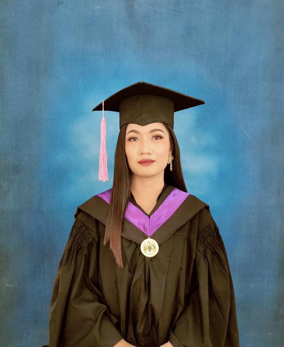 Cla_Esquillo's tweet photo. One more step 😇🎓 https://t.co/KrvbrjxfhR