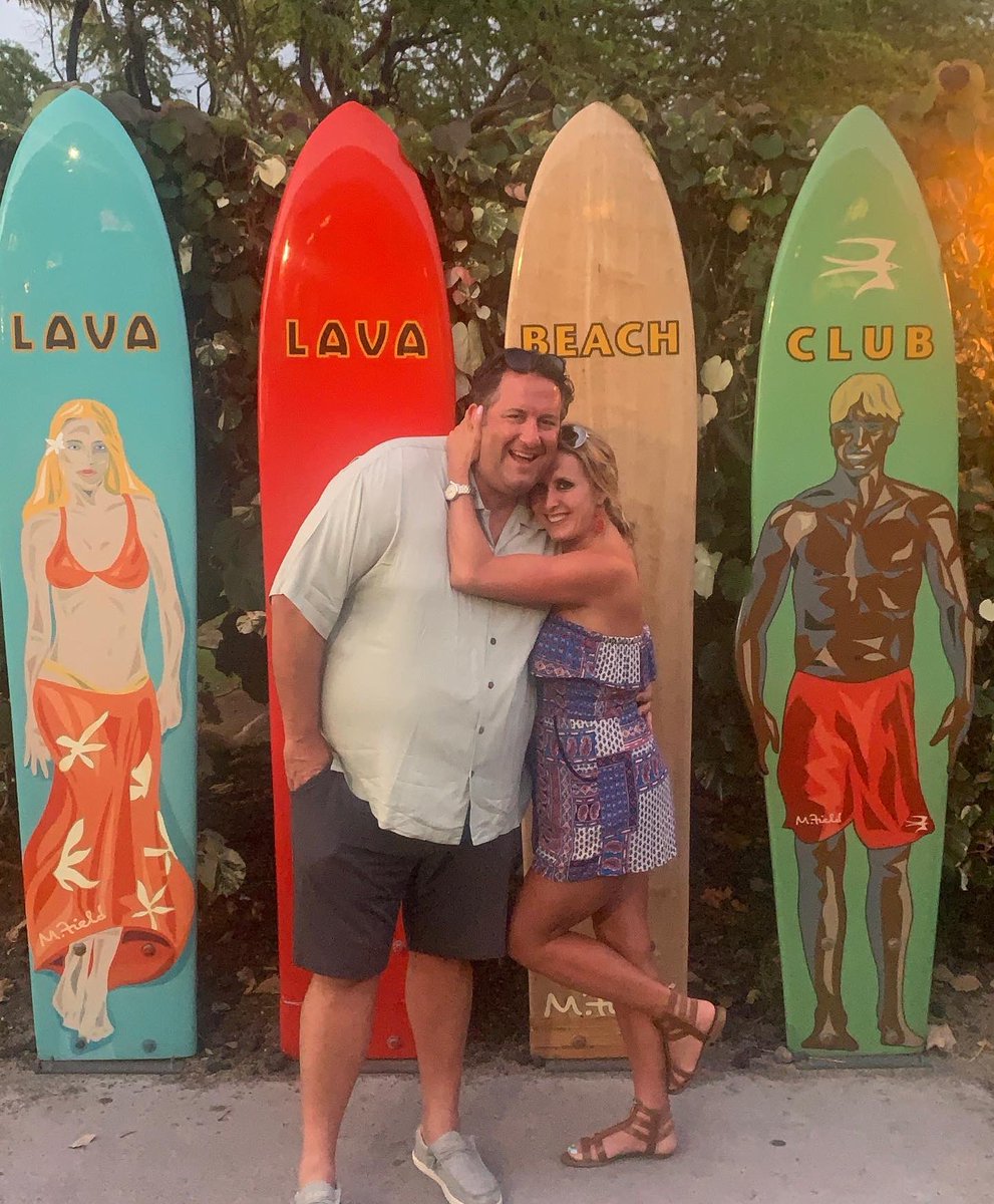 BeautyBabesBall's tweet photo. Hawaii....Nice to, nice to know ya, let's do it again!
What a great way to celebrate 20 years....I had an amazing trip with you @coach_eck. Take me back🌺🌴☀️🍹!
#jboog #20thanniversary #footballwife #20years #footballfamily #hawaii #muchneededvacation #takemeback #lovehim https://t.co/w3xQPGaFBs
