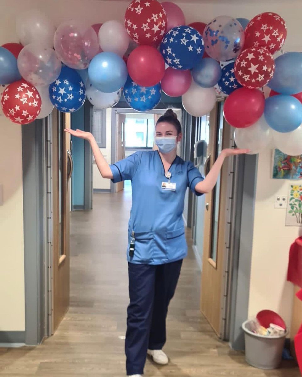 Teammuick's tweet photo. 🇬🇧JUBILEE WEEKEND🇬🇧 
We have had a fabulous weekend here at Fyvie Ward celebrating the Platinum Jubilee! Our staff nurse Erin decorated our dining room for our patients to enjoy an afternoon tea, followed by a sing-along musical bingo!🤩🤍
#JubileeWeekend #NHS https://t.co/jhdmxkFklg