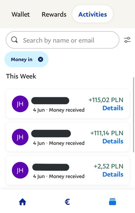 see? that's the proper way you all should treat me 🤤  i'm a goddess so i deserve the highest treatment