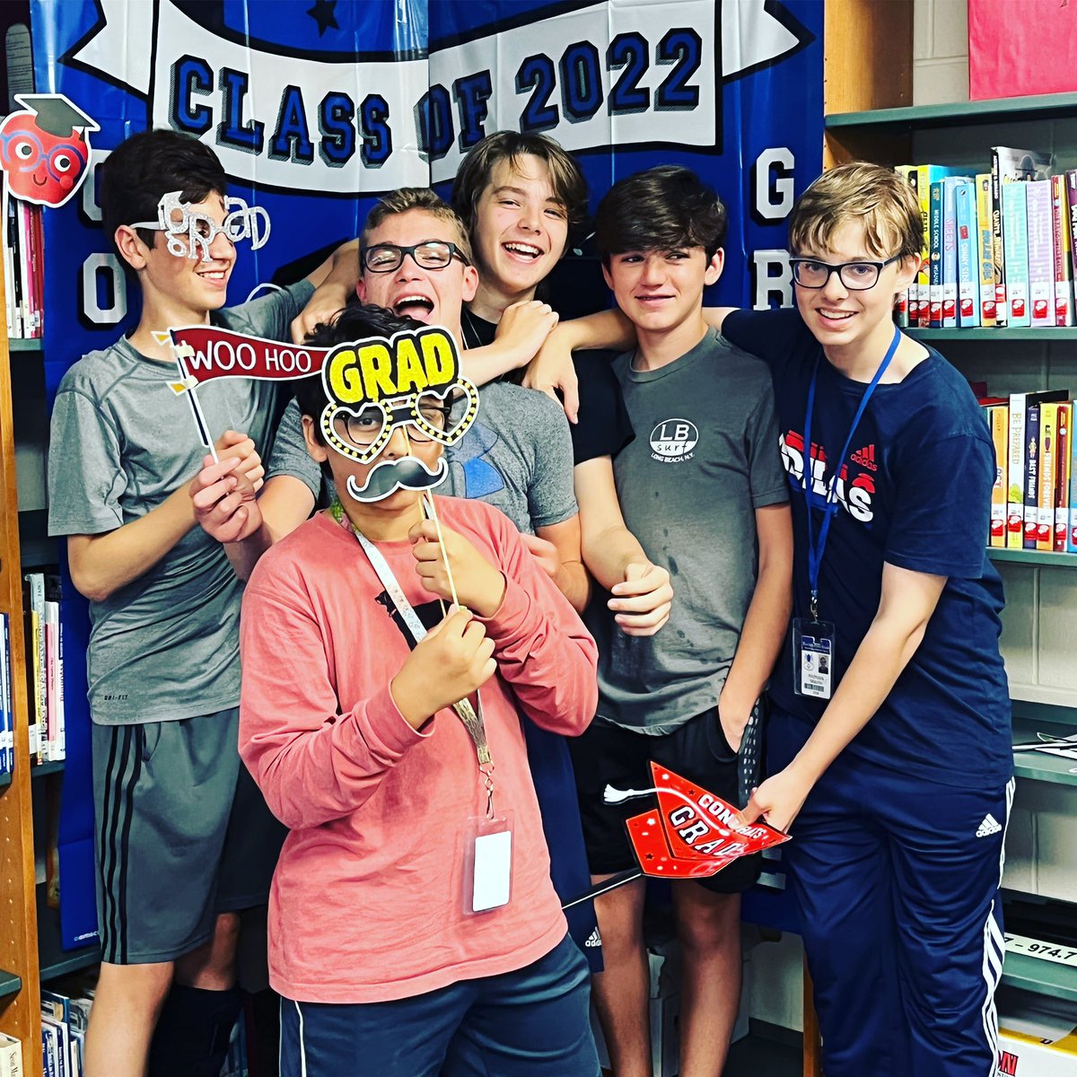 BeachStreetWI's tweet photo. Beach street 8th graders are excited to graduate to the high school!!! #bsp #middleschoolgraduation #westisliphighschool #8thgradegraduation https://t.co/THXXNzOyYq