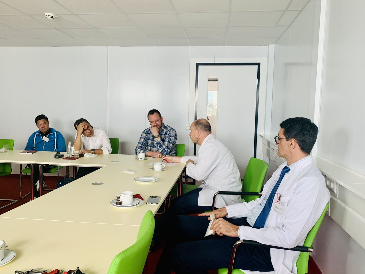 ThomasWustner's tweet photo. Das wurde mit einem engagierten Team aller Berufsgruppen und in Zusammenarbeit mit dem Gesundheitsamt/Bezirk möglich. @Vivantes #Neukoelln @SenWGPG https://t.co/rExlIe6Lxh